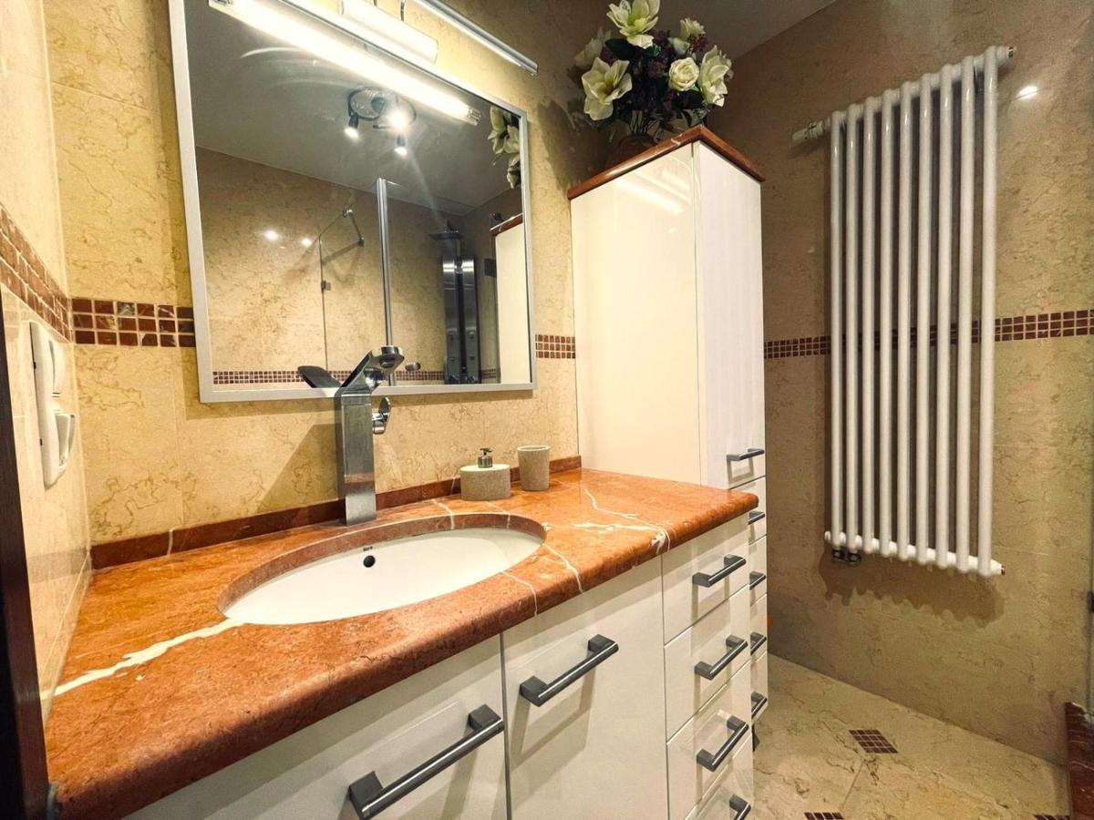 Marble Apartament Zamość Exterior foto